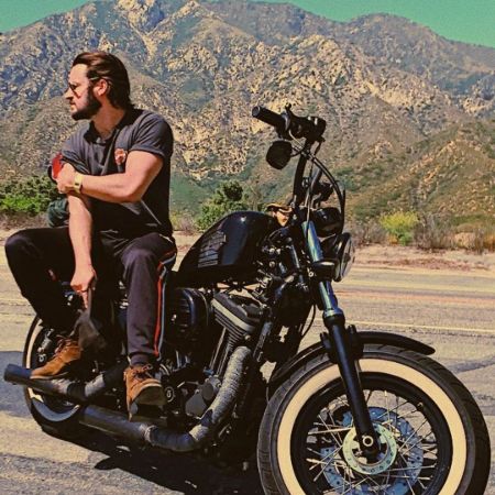 Tyler Hynes is living his life luxuriously